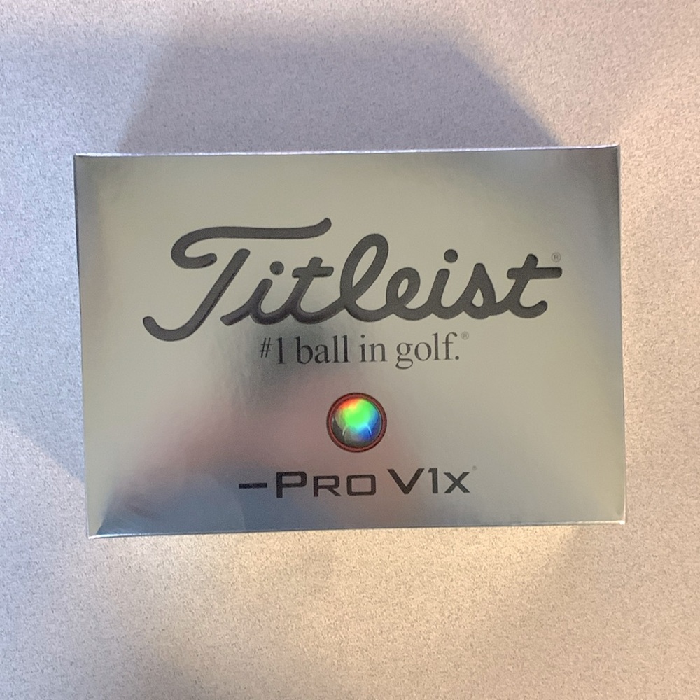 Prov1X Left Dash Golf Balls